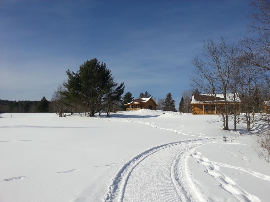 Hotel Muddy Moose à Morrisville Extérieur photo