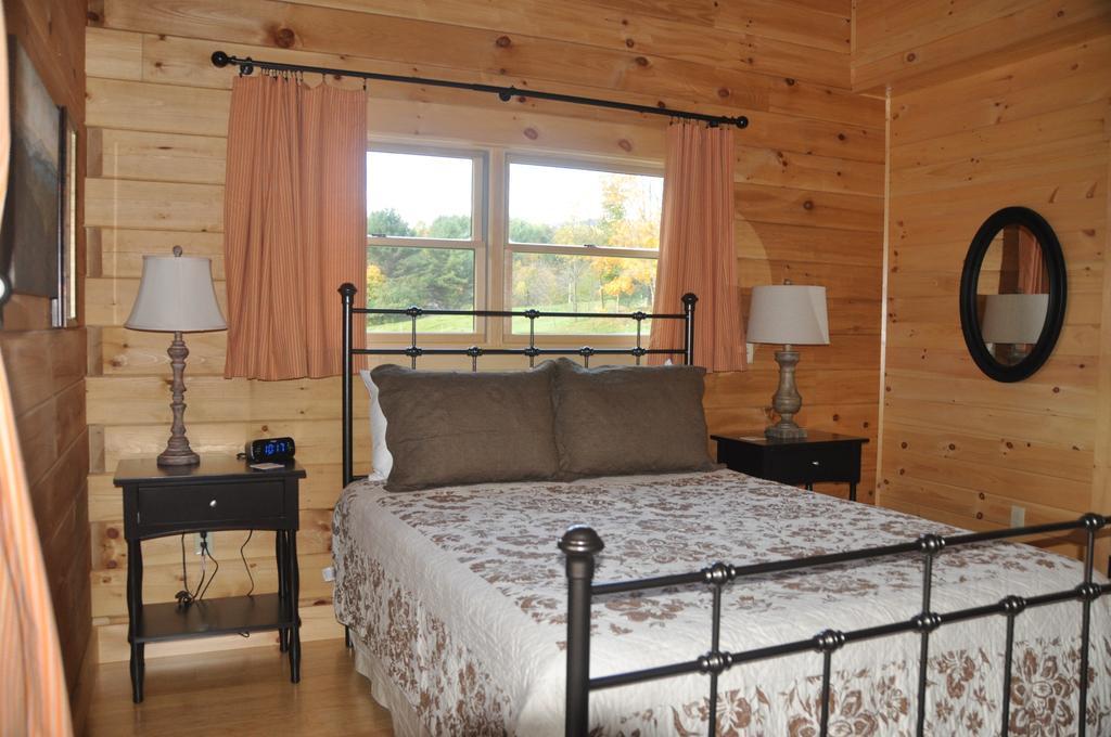 Hotel Muddy Moose à Morrisville Extérieur photo